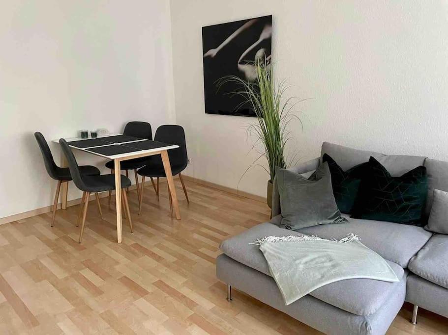 Ein Gemuetlicher Platz Im Gruenderzeitviertel Chemnitz Eksteriør billede